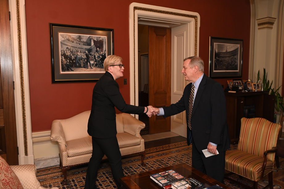 DURBIN SPEAKS WITH LITHUANIAN PRIME MINISTER